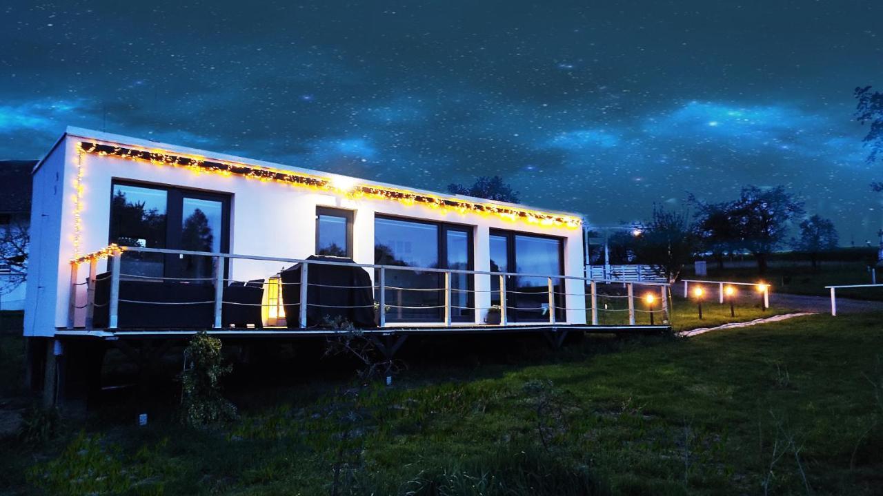 Ranch 66 - Moderni Tiny House Black Swallow Ve Stylu Route 66 Se Saunou A Bazenem Tršice Exterior foto