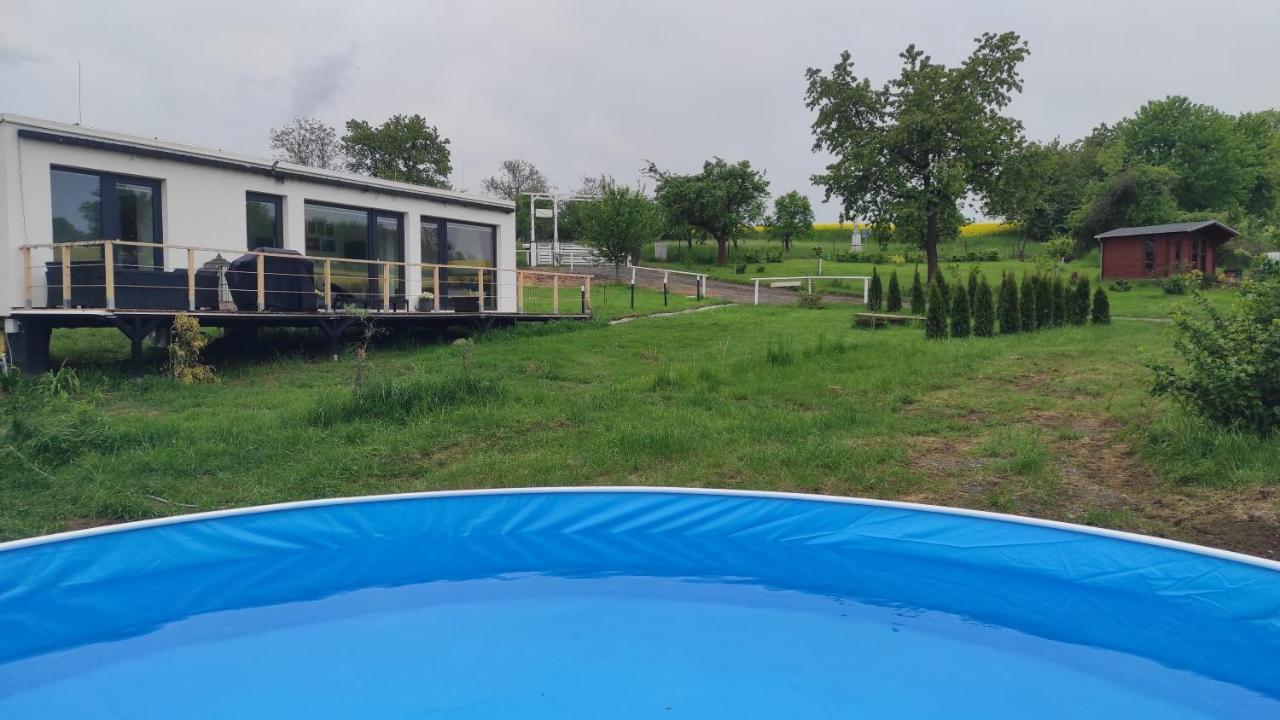 Ranch 66 - Moderni Tiny House Black Swallow Ve Stylu Route 66 Se Saunou A Bazenem Tršice Exterior foto